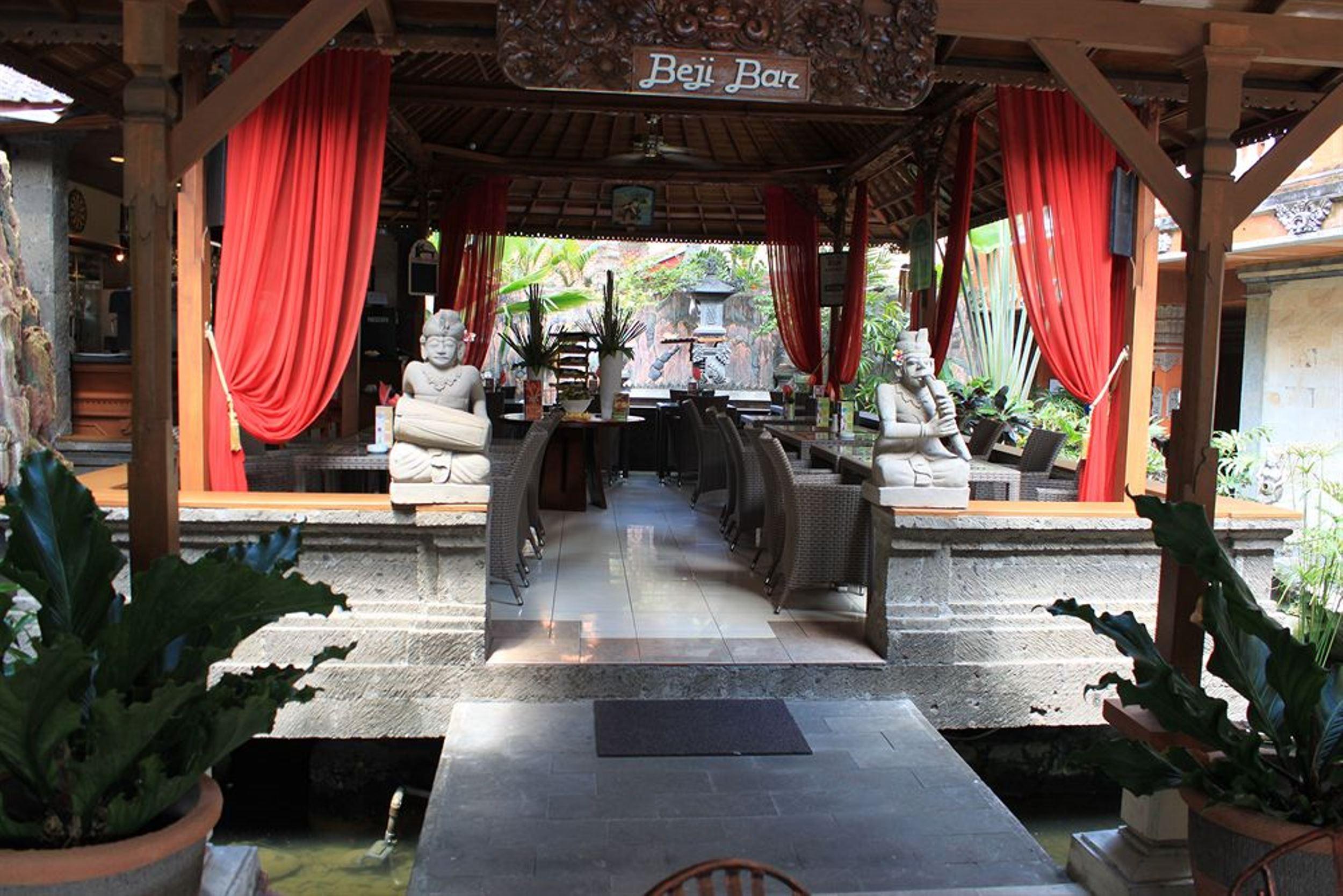 Wina Holiday Villa Kuta Lombok Eksteriør bilde